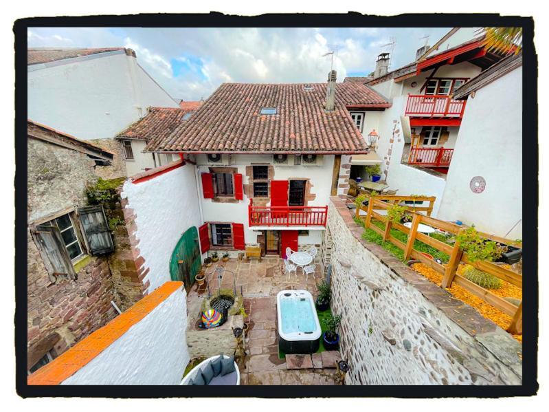 Chambres D'Hotes Maison E.Bernat Saint-Jean-Pied-de-Port Exterior photo